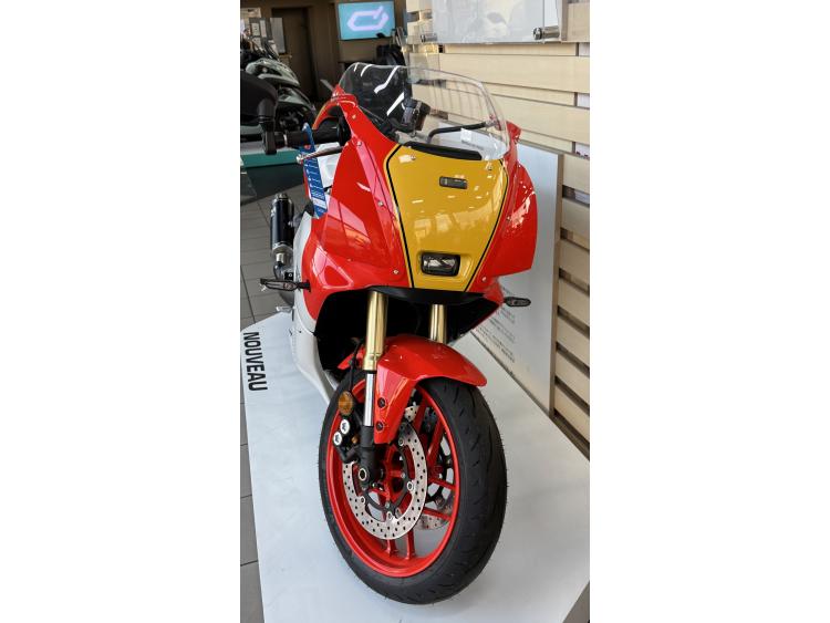 YAMAHA XSR 900 GP