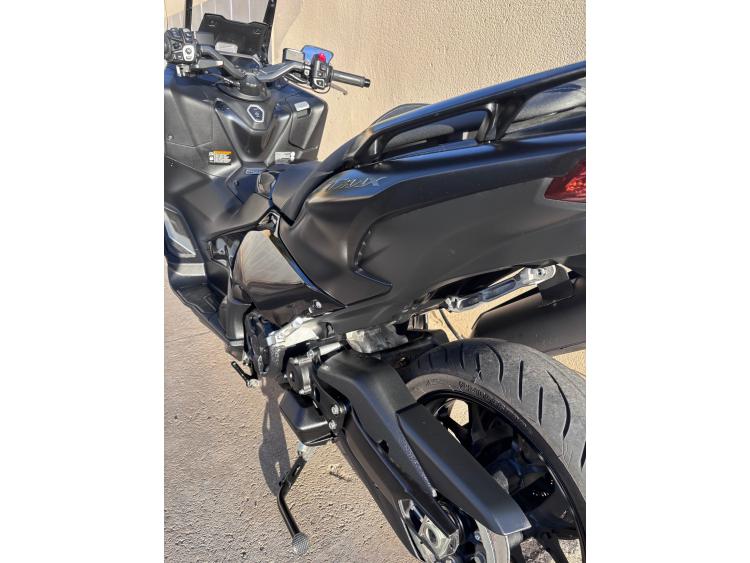 YAMAHA XP T-MAX 560 TECH MAX