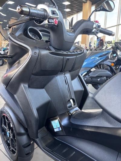 PIAGGIO MP3 300 HPE SPORT ABS ASR