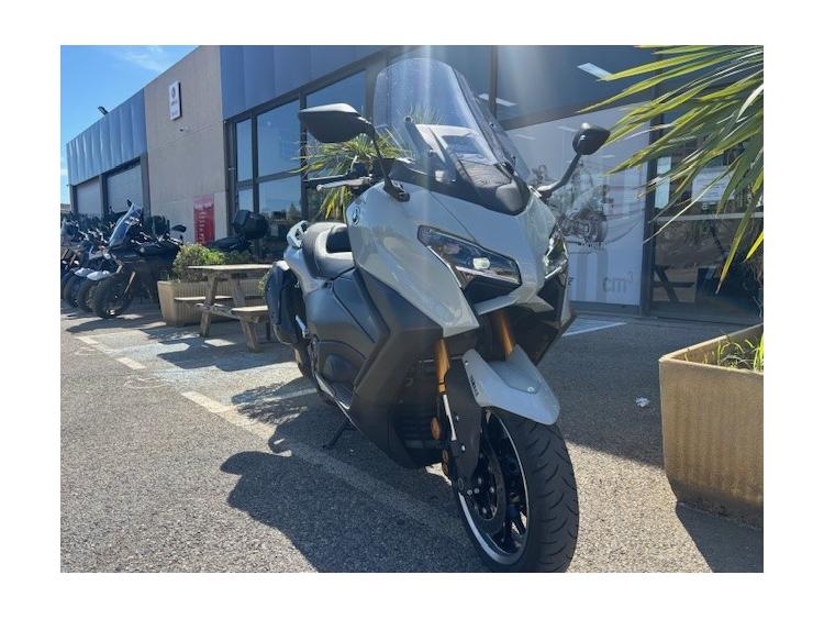 YAMAHA XP T-MAX 560 TECH MAX