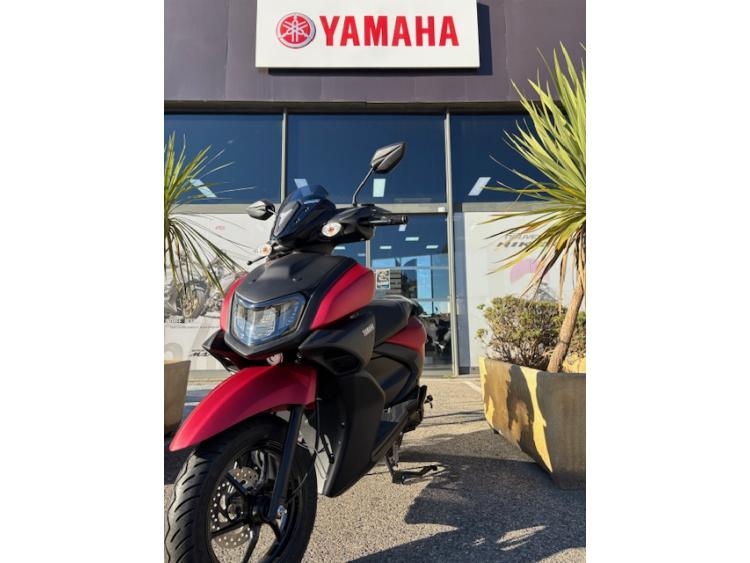 YAMAHA RayZR 125