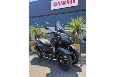 YAMAHA TRICITY 300