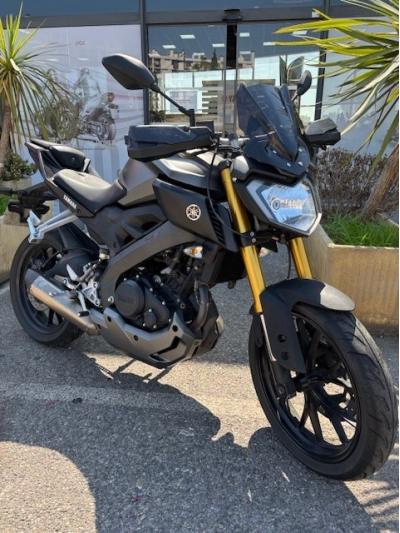 YAMAHA MT-125
