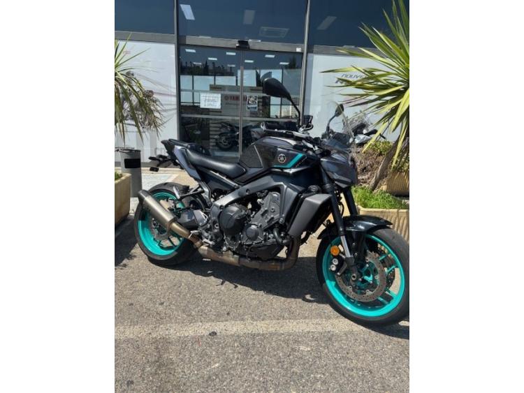 YAMAHA MT-09